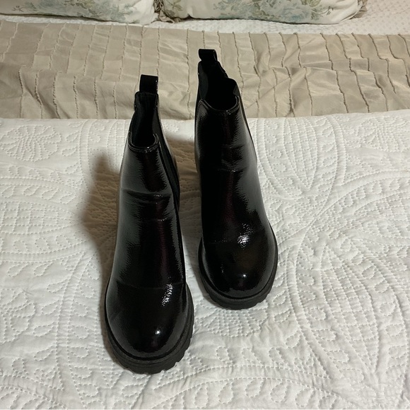 Soda Shiny Black Ankle Booties - Picture 2 of 2